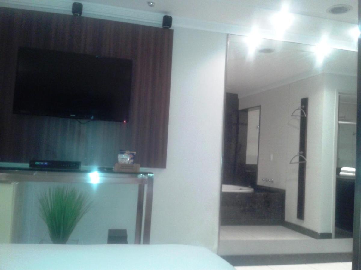 Toulouse (adults Only) Love hotel