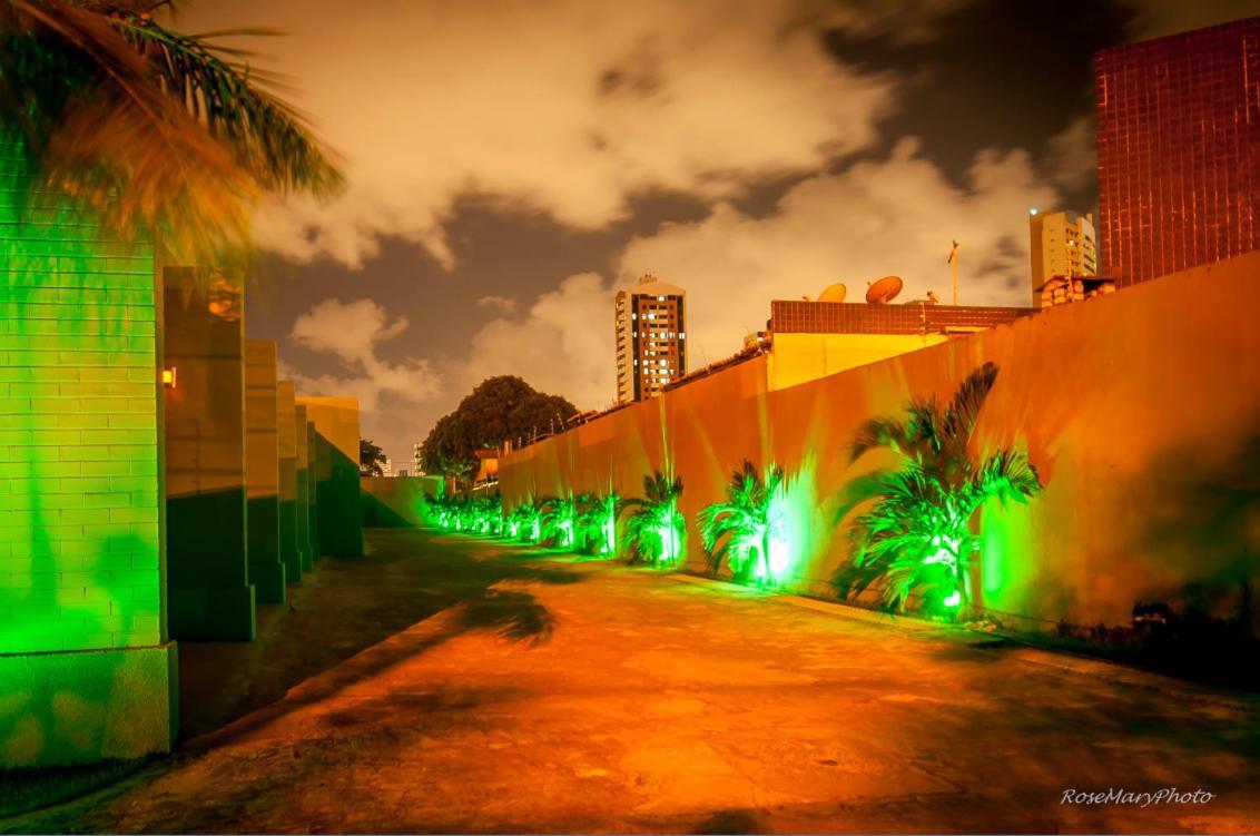 Love hotel Toulouse (adults Only)